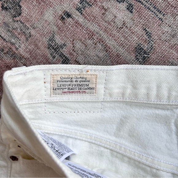 🆕 Levi’s Wondering Mind 501 High Rise Mid Thigh Ripped Shorts - Picture 5 of 10